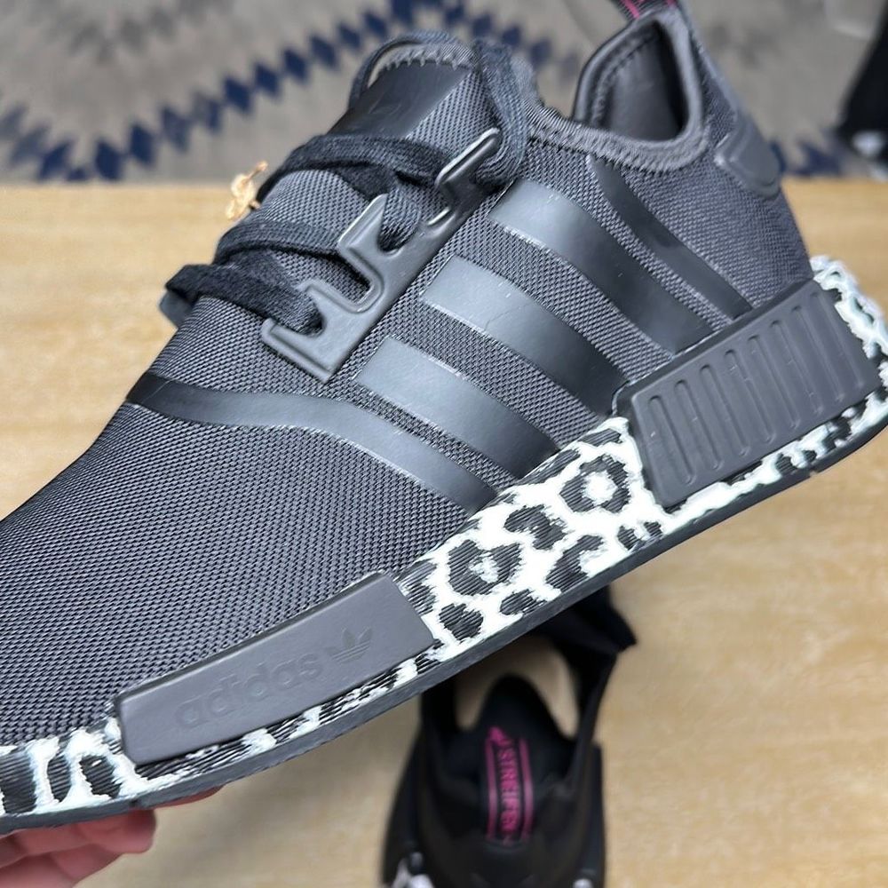 Adidas NMD R1 Leopard - Picture 12 of 12